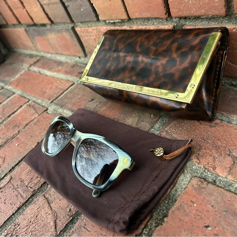 TORY BURCH SUNGLASSES with dust bag and Case